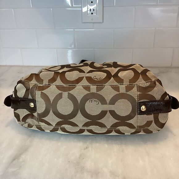 Coach Madison Maggie Mia Optic beige Canvas C Logo Hobo - Picture 8 of 13